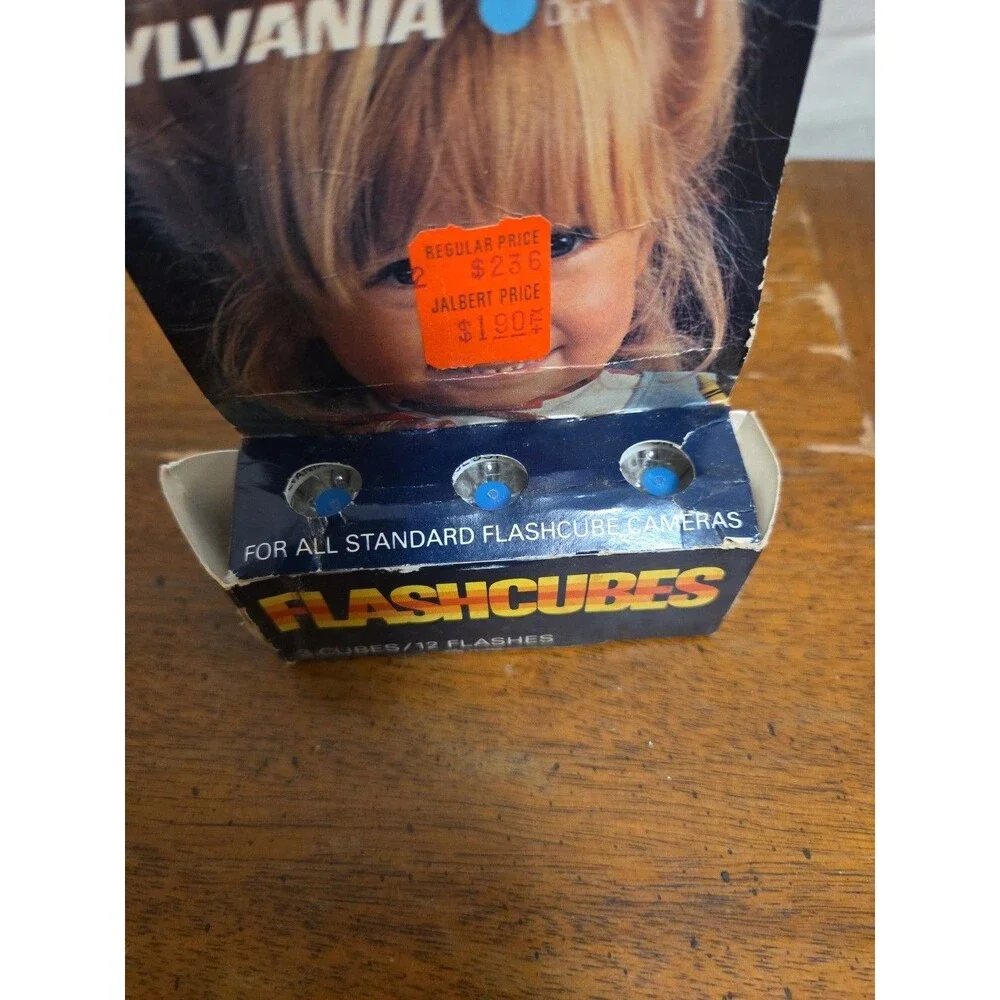 GTE Sylvania Flash Cubes 3 Flashcubes In Original Boxes New